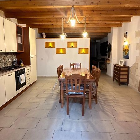 مبيت وإفطار كانوسا دي بوليا Casa Di Nonna Rosa المظهر الخارجي الصورة